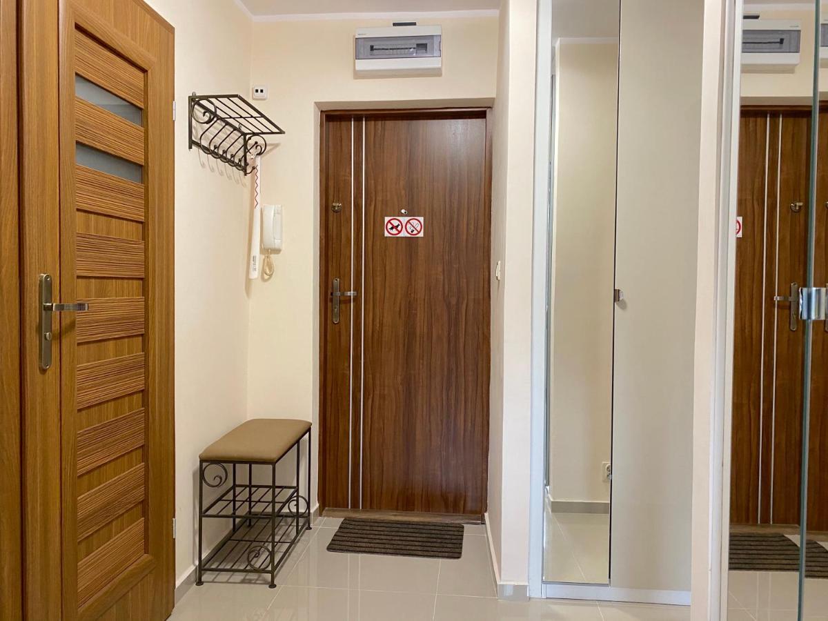 Swish Apartment -10 Min To Old Town Gdansk,Pkp & Shopping Mall Екстер'єр фото